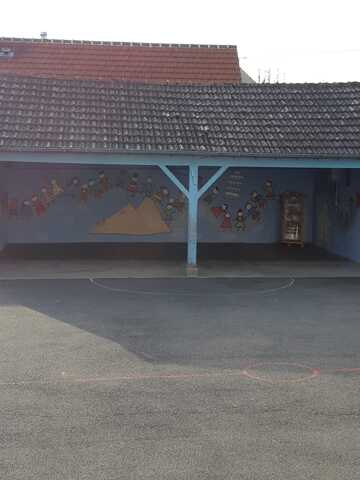 Cours de l'école 2