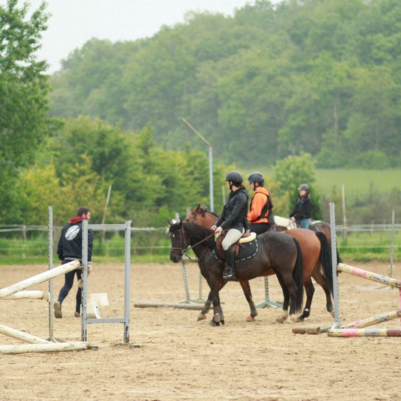 Chauville Equestre