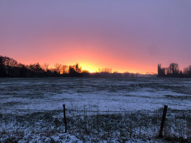Lever de soleil hivernal - Rue de Chauville