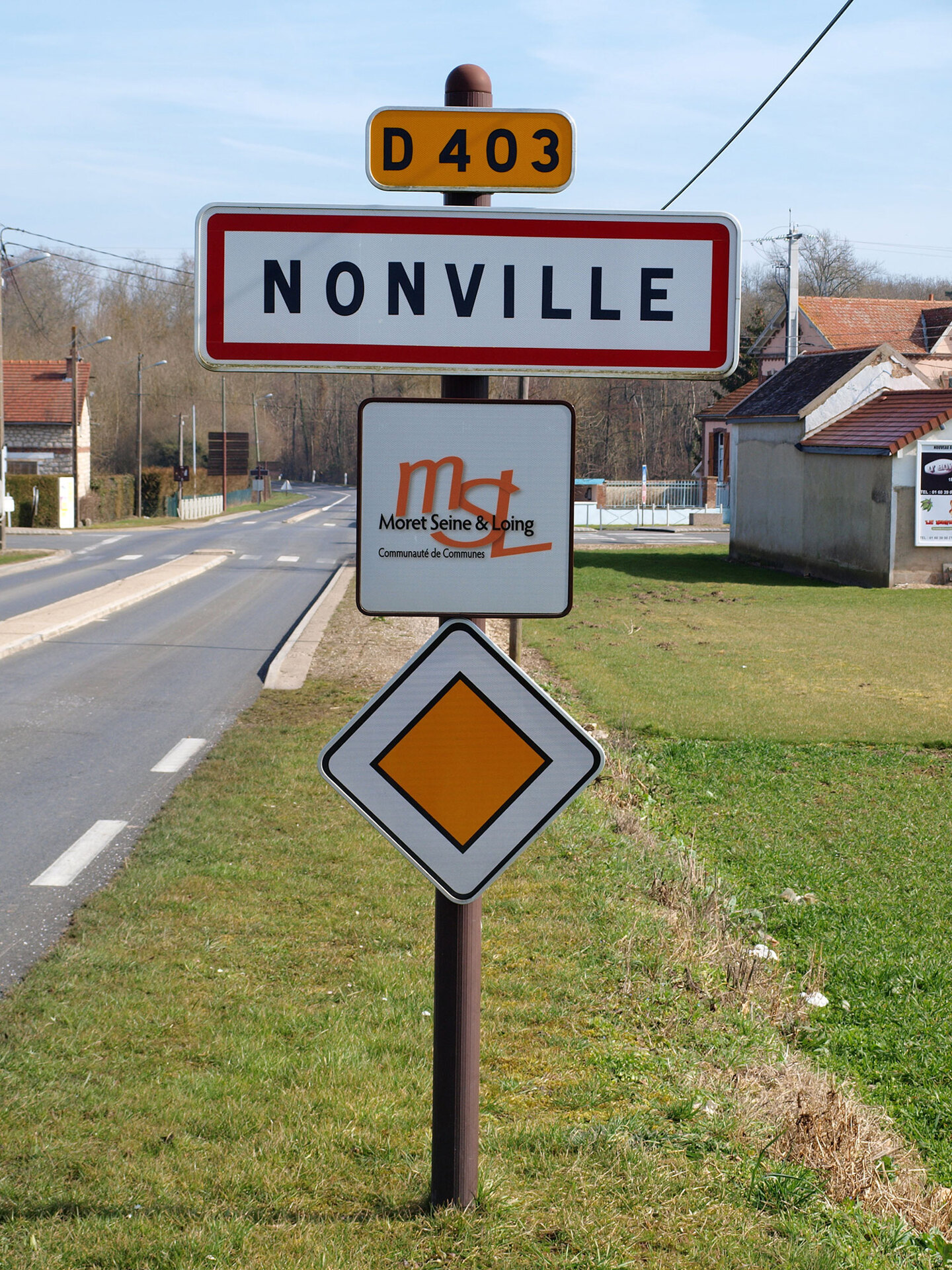 Panneau Nonville D403