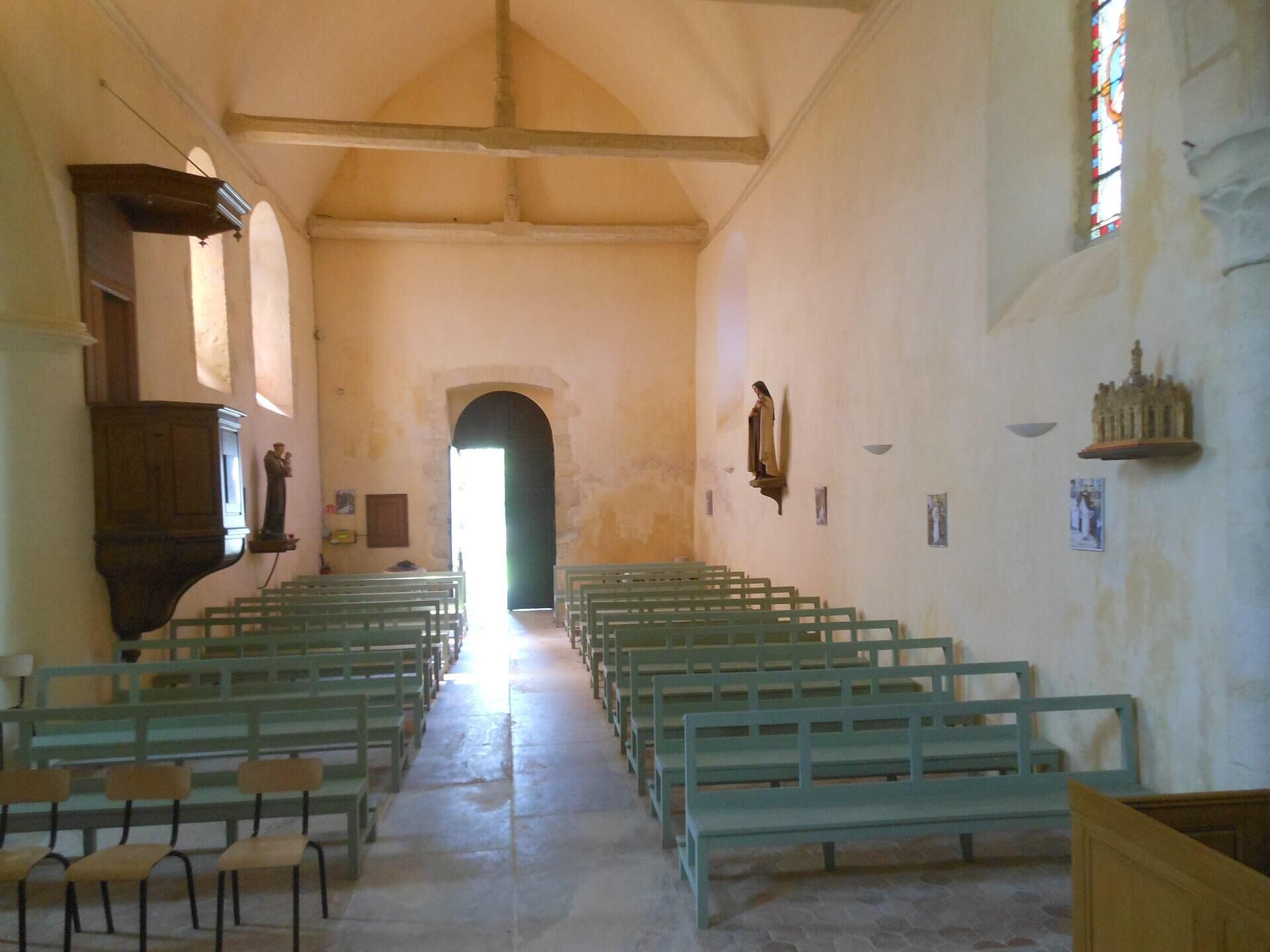 Intérieur de l'éÉglise Saint-Michel à Nonville (77140)